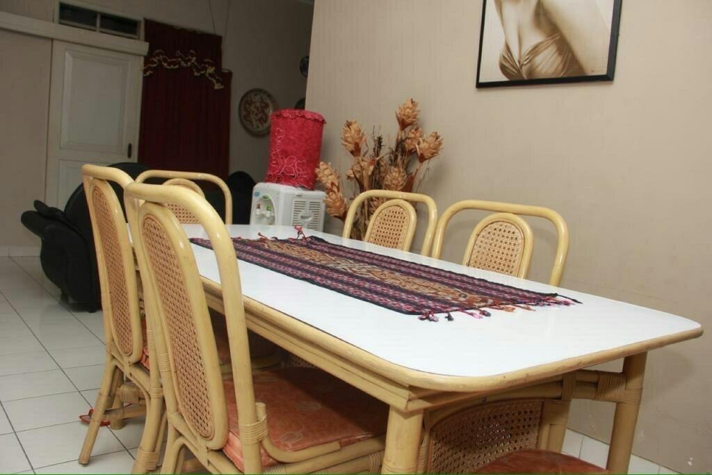 Pele Guesthouse Бандунг Екстер'єр фото