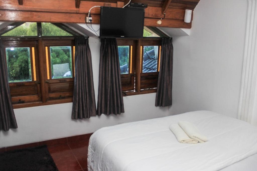 Pele Guesthouse Бандунг Екстер'єр фото