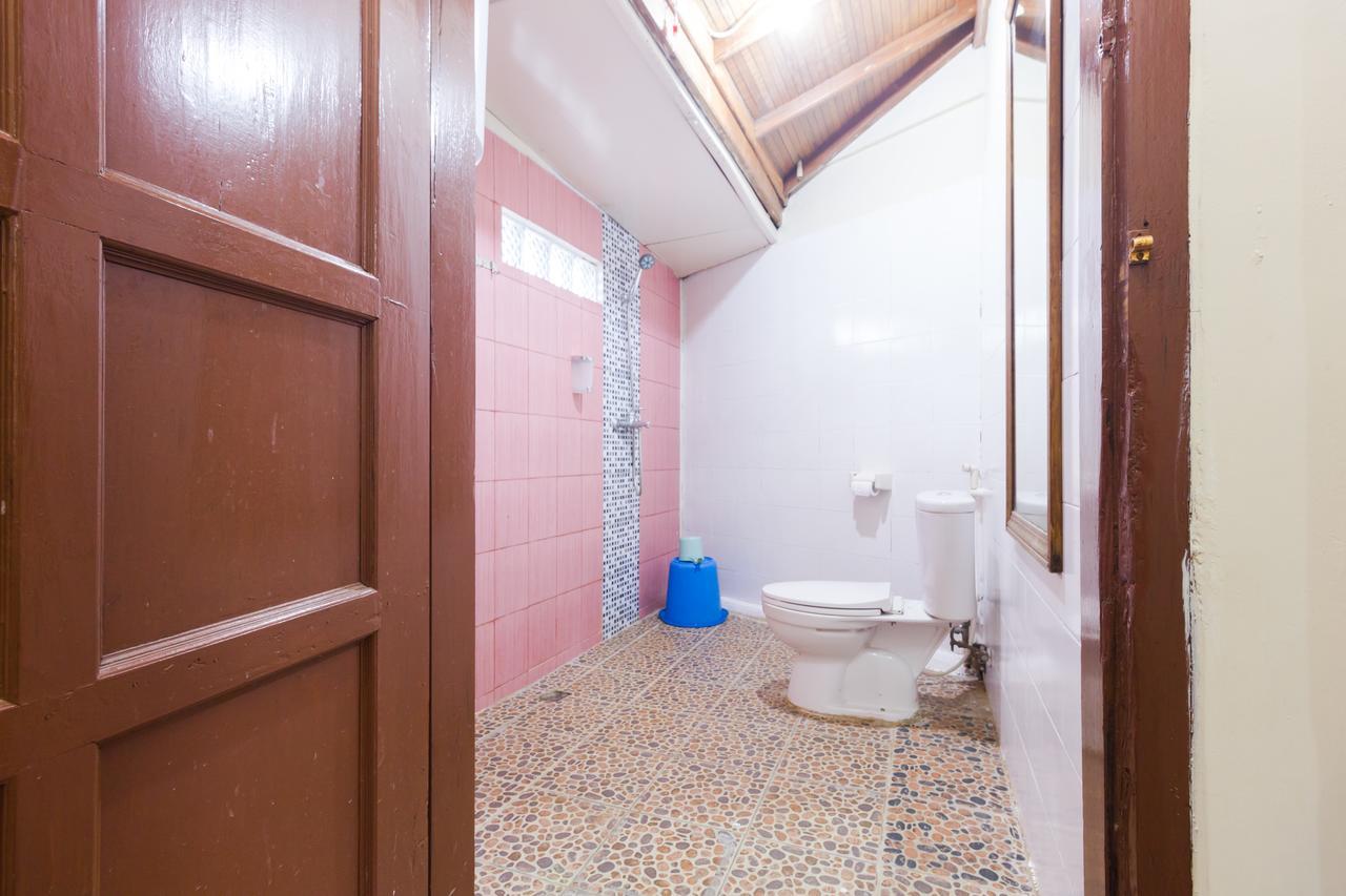 Pele Guesthouse Бандунг Екстер'єр фото