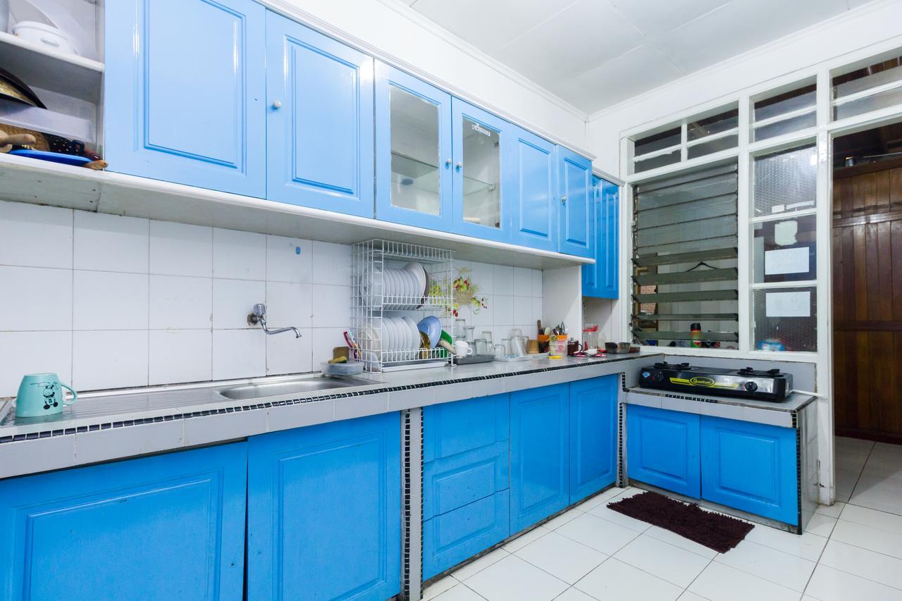 Pele Guesthouse Бандунг Екстер'єр фото